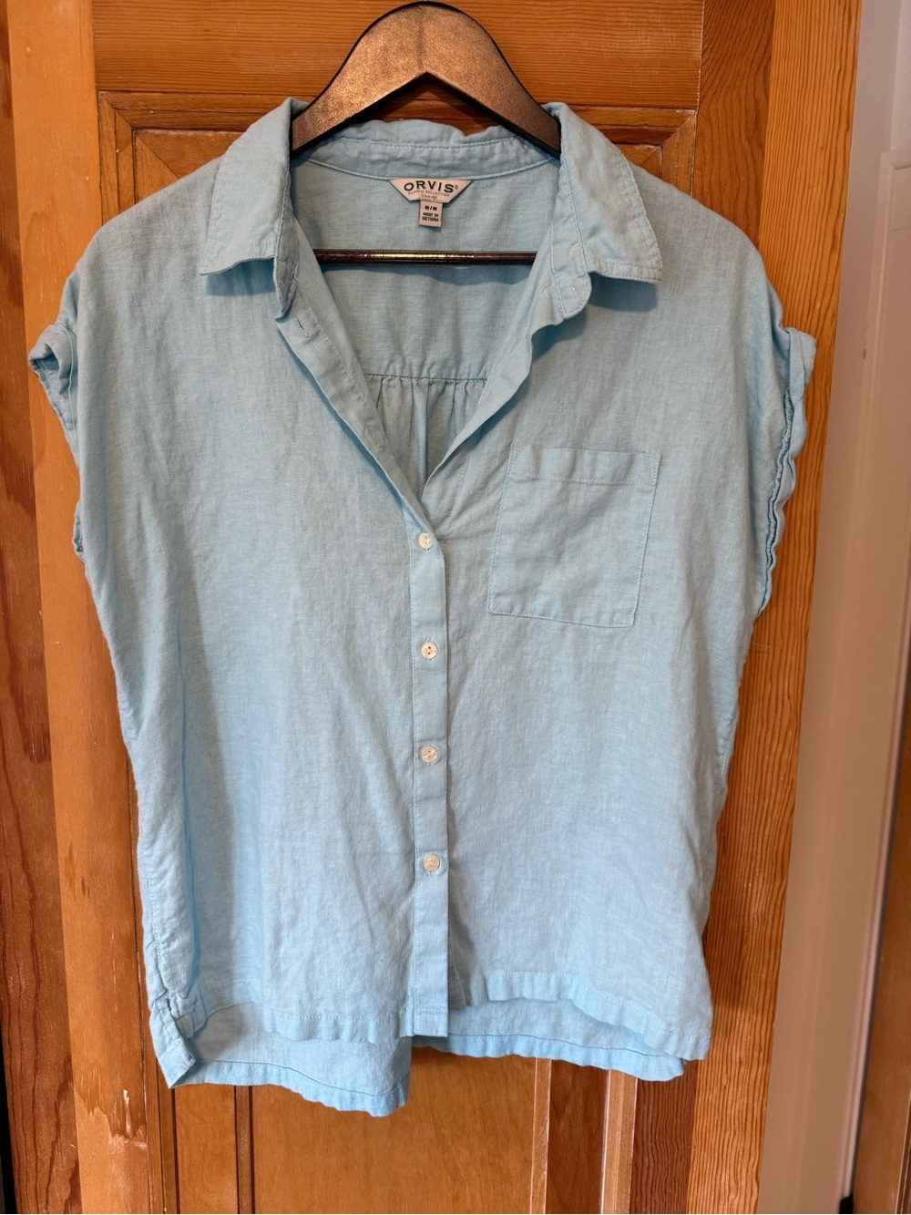 Orvis Women's Pale Blue Linen Short-Sleeve Button-Down Shirt Medium